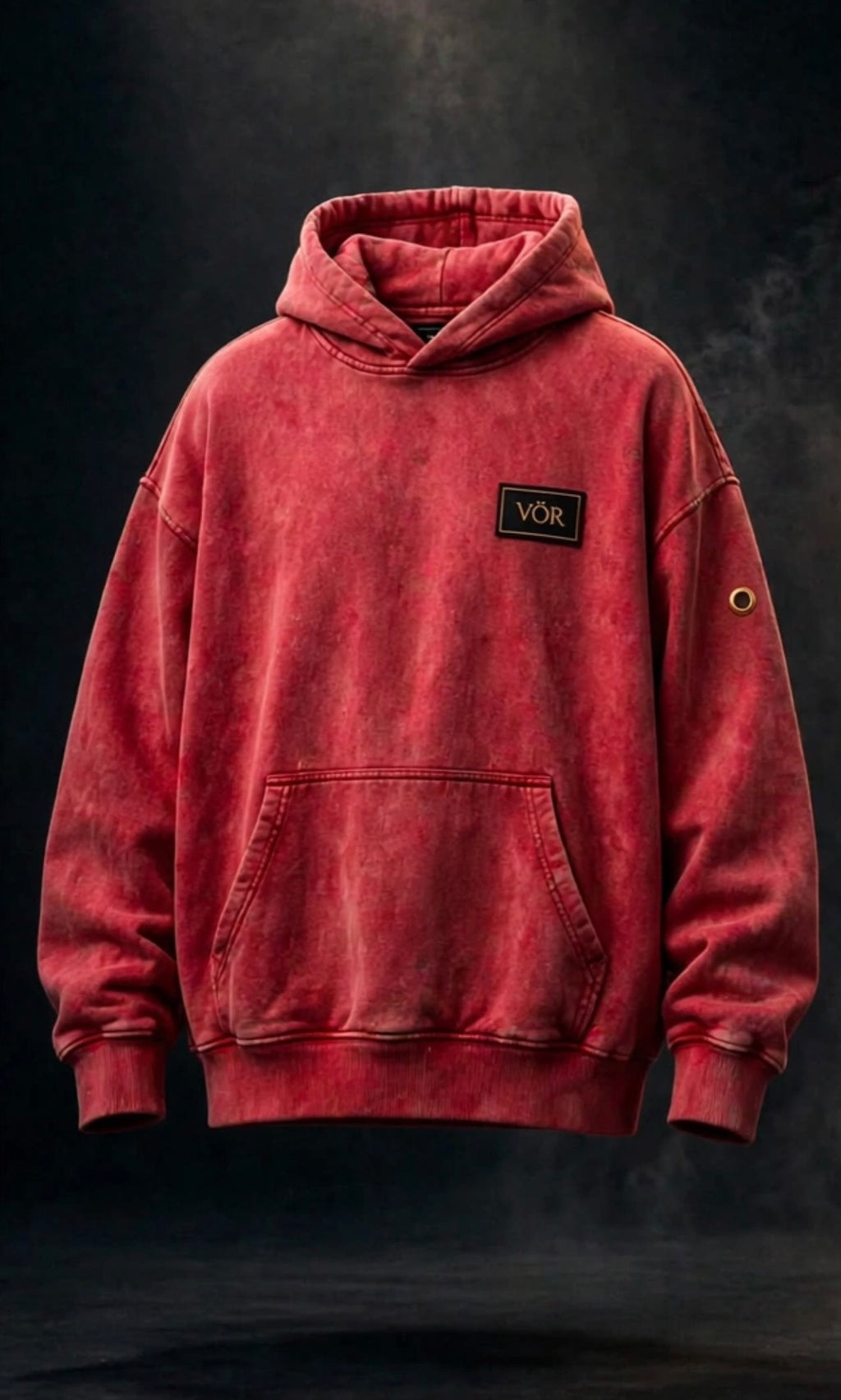 VÖR RED OVERSIZED
Washed Red. Premium Comfort. Signature Details.